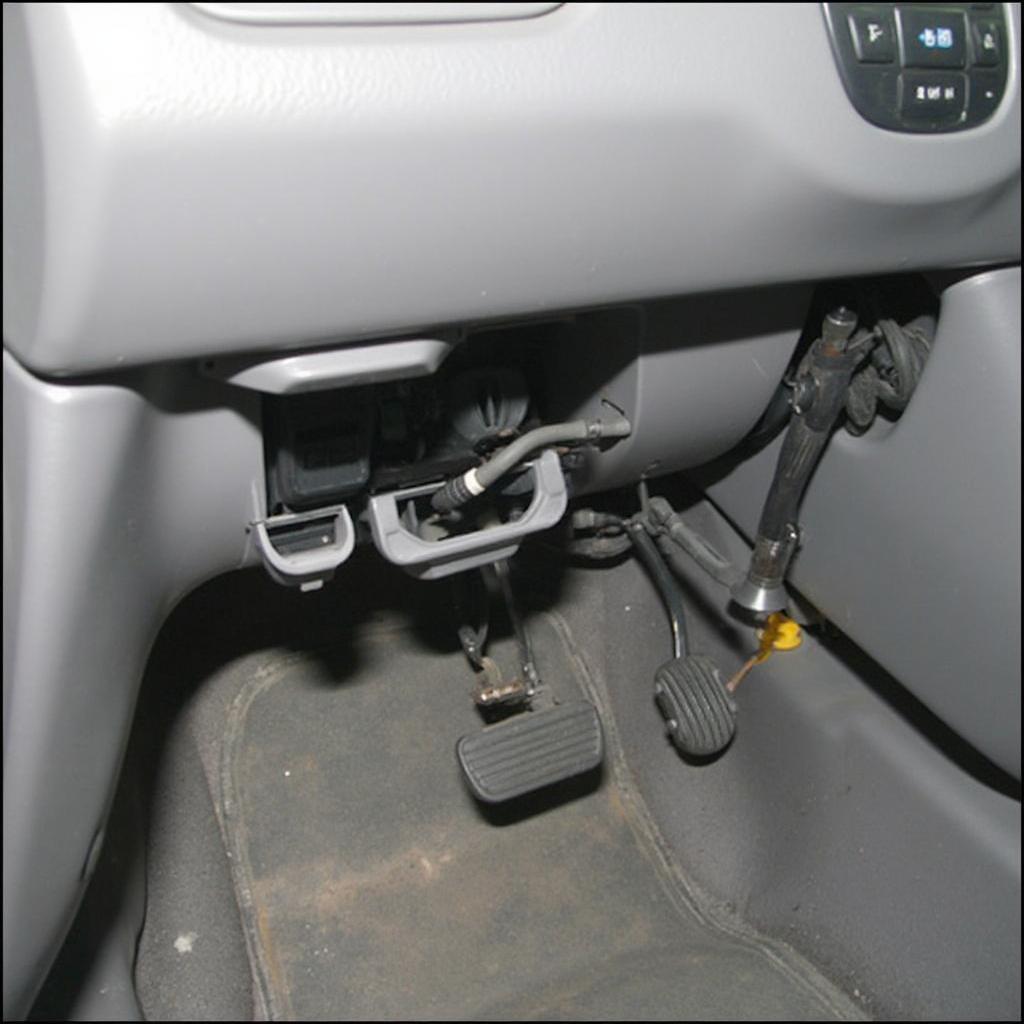 2004 Honda CRV OBD2 Port Location Under Dashboard